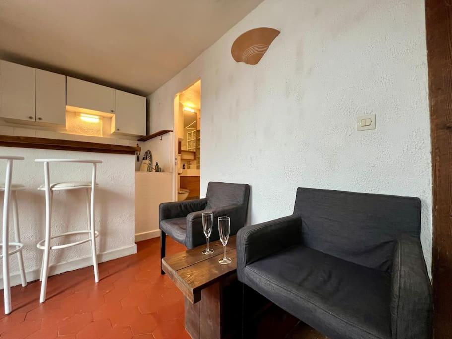 Nid De Fontainebleau - Centre Apartment Luaran gambar